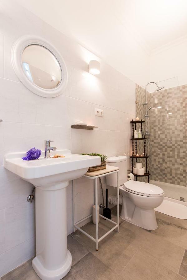 Lisbon Secret & Charming Baixa 4 Bedroom Apartment מראה חיצוני תמונה