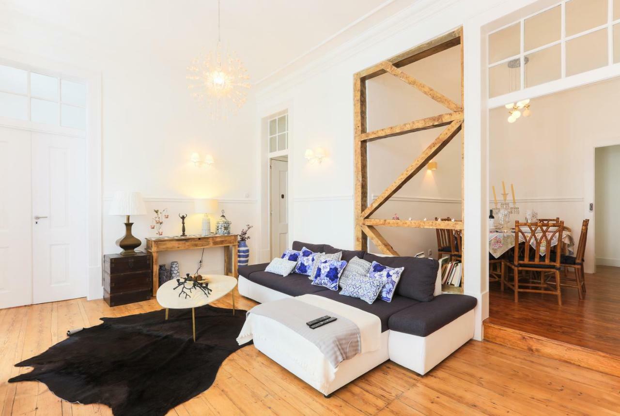 Lisbon Secret & Charming Baixa 4 Bedroom Apartment מראה חיצוני תמונה