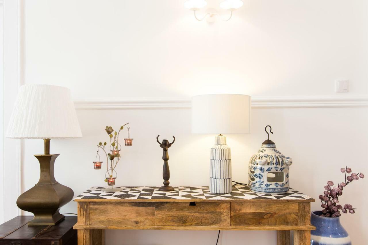 Lisbon Secret & Charming Baixa 4 Bedroom Apartment מראה חיצוני תמונה